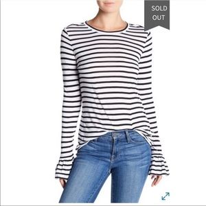 14th and Union Ruffle sleeve top